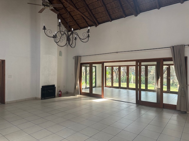 4 Bedroom Property for Sale in Lakeland North West